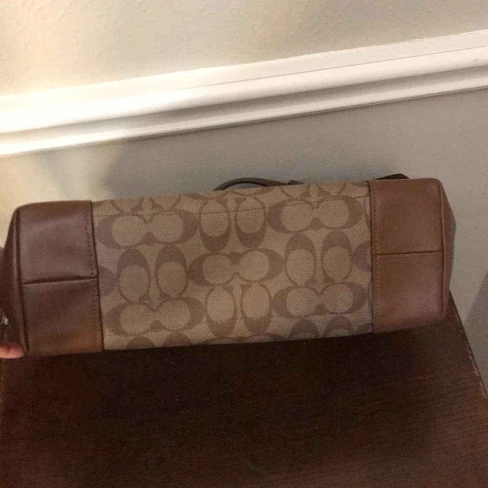 Coach Tote Shoulder Canvas Bag. - Picture 5 of 5